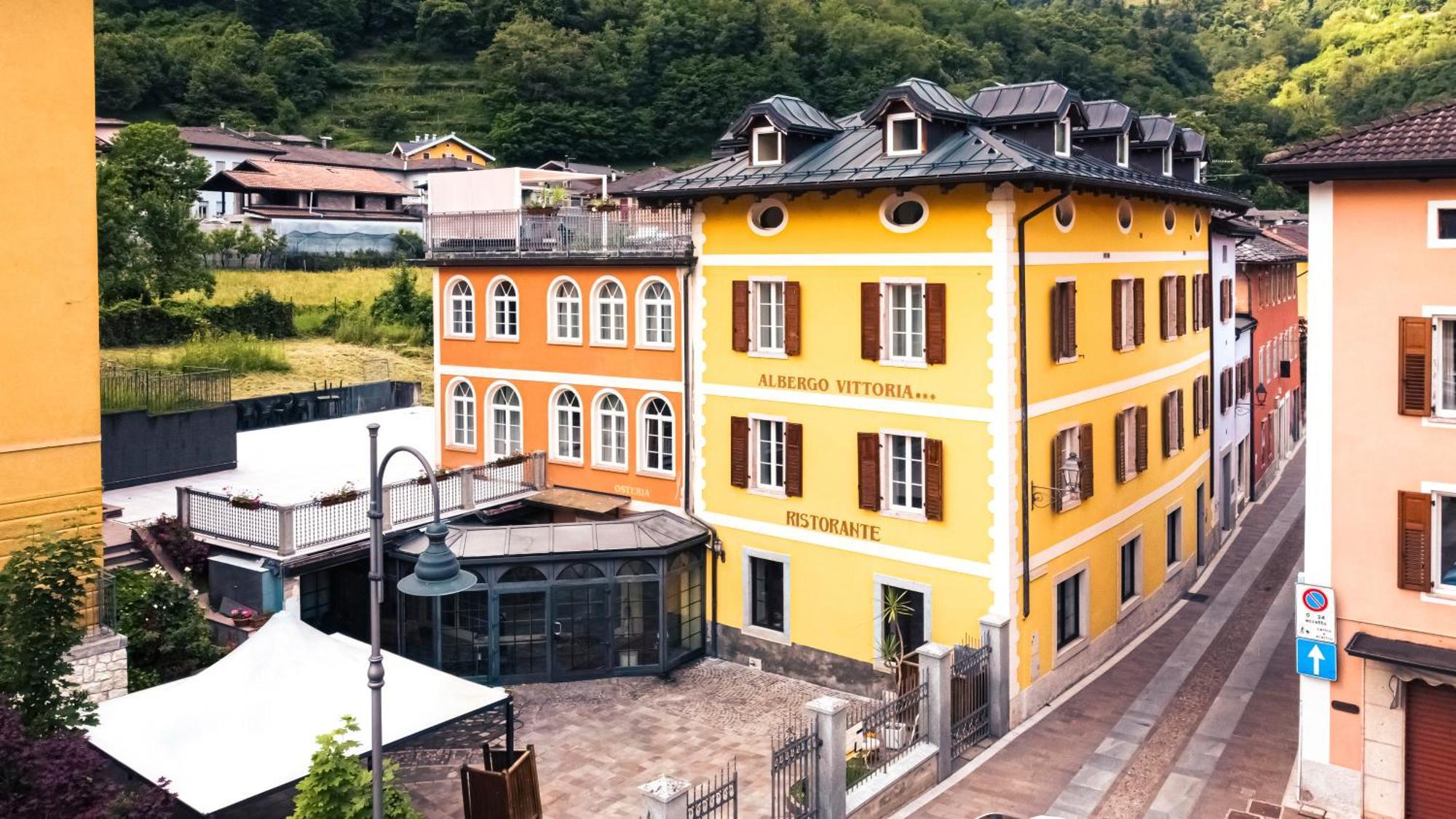 Hotel Vittoria Roncegno Exterior foto